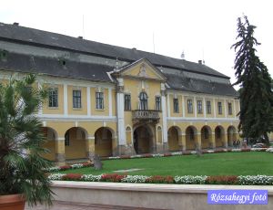 Esztergom Bottyán palota