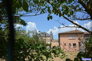 Capendu Notre-Dame de Lierre kast&eacute;ly