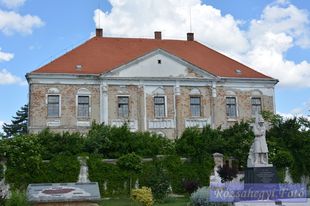 Jánoshida Premontrei rendi kastély