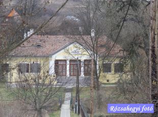 Erdõtarcsa Kubinyi kúria