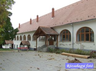 Balatonszemes Hunyady kastély