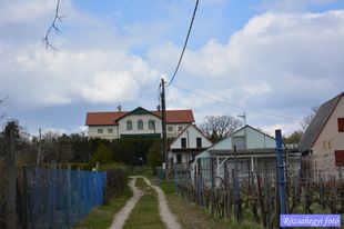 Balatonakali Pántlika kastély