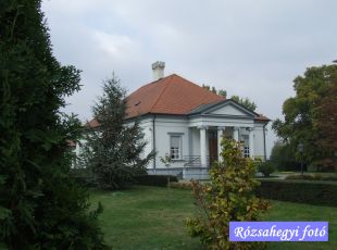 Kéttornyúlak Zichy villa